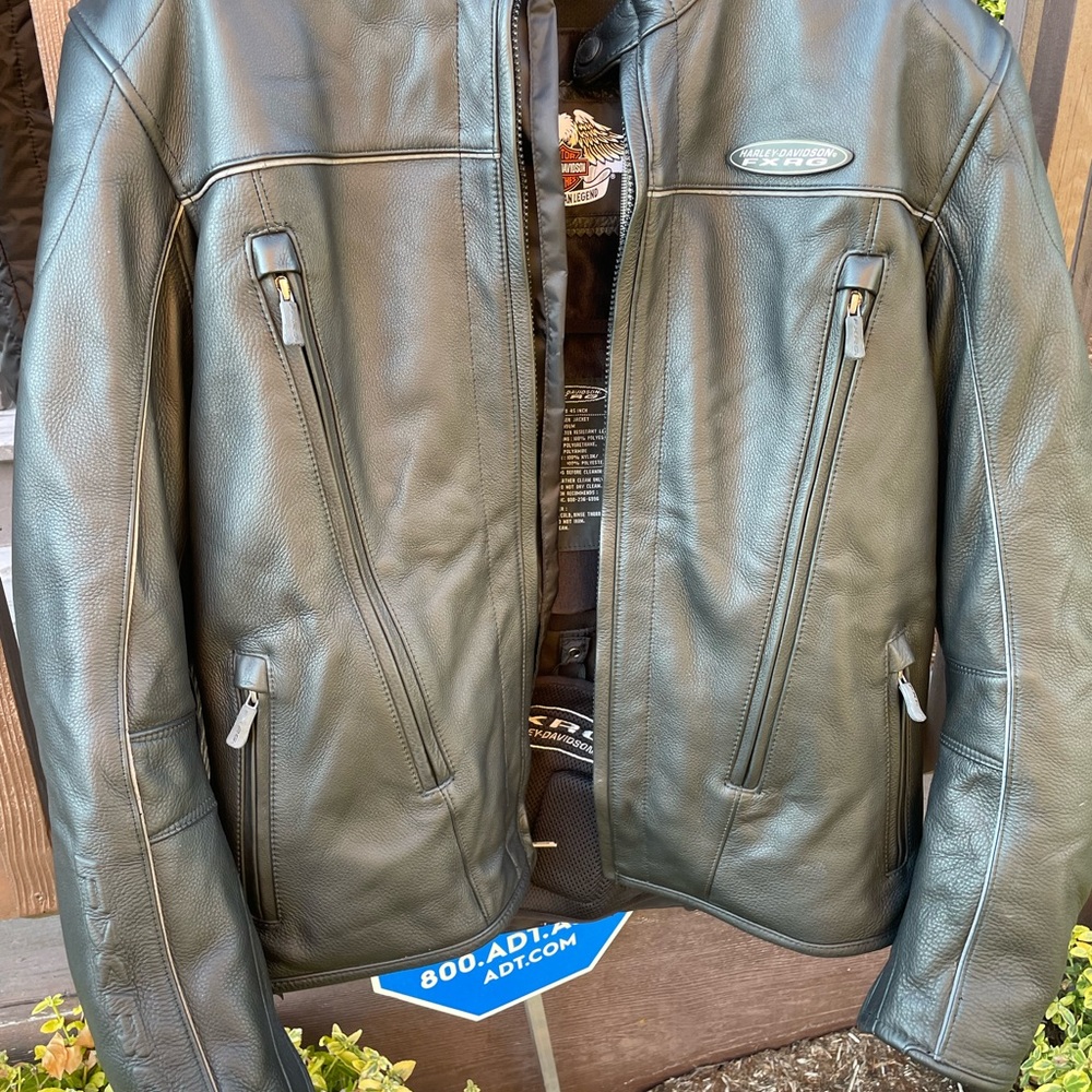 Harley-davidson Leather Jacket 2 pieces